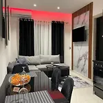 Sueno & شقة تيرانا